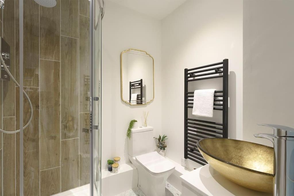 Bressingham - 2 Bedroom Luxury Apartment By Mint Stays Бристол Екстериор снимка